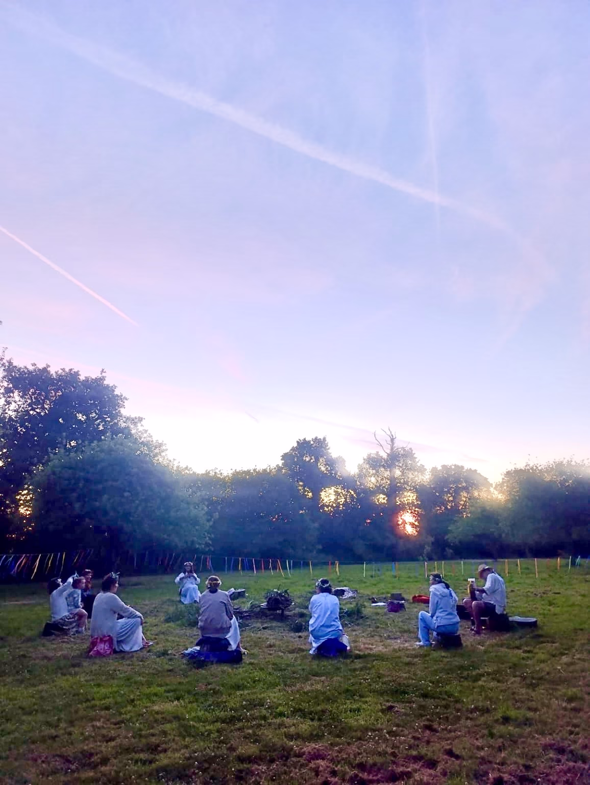 Initiation au Solstice d’Été avec Andrea Meunier solstice d'été à la capelle saint georges montcocq